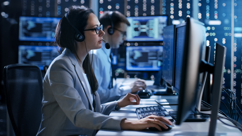 sbline-business-telecom-service-stok_operator.jpg